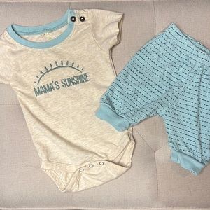 Momma’s Little Sunshine 0-3month set